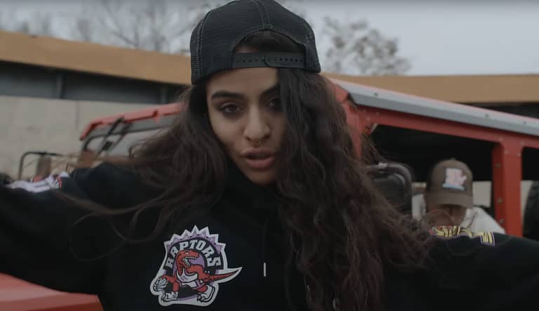 Jessie Reyez featuring 6LACK – FOREVER